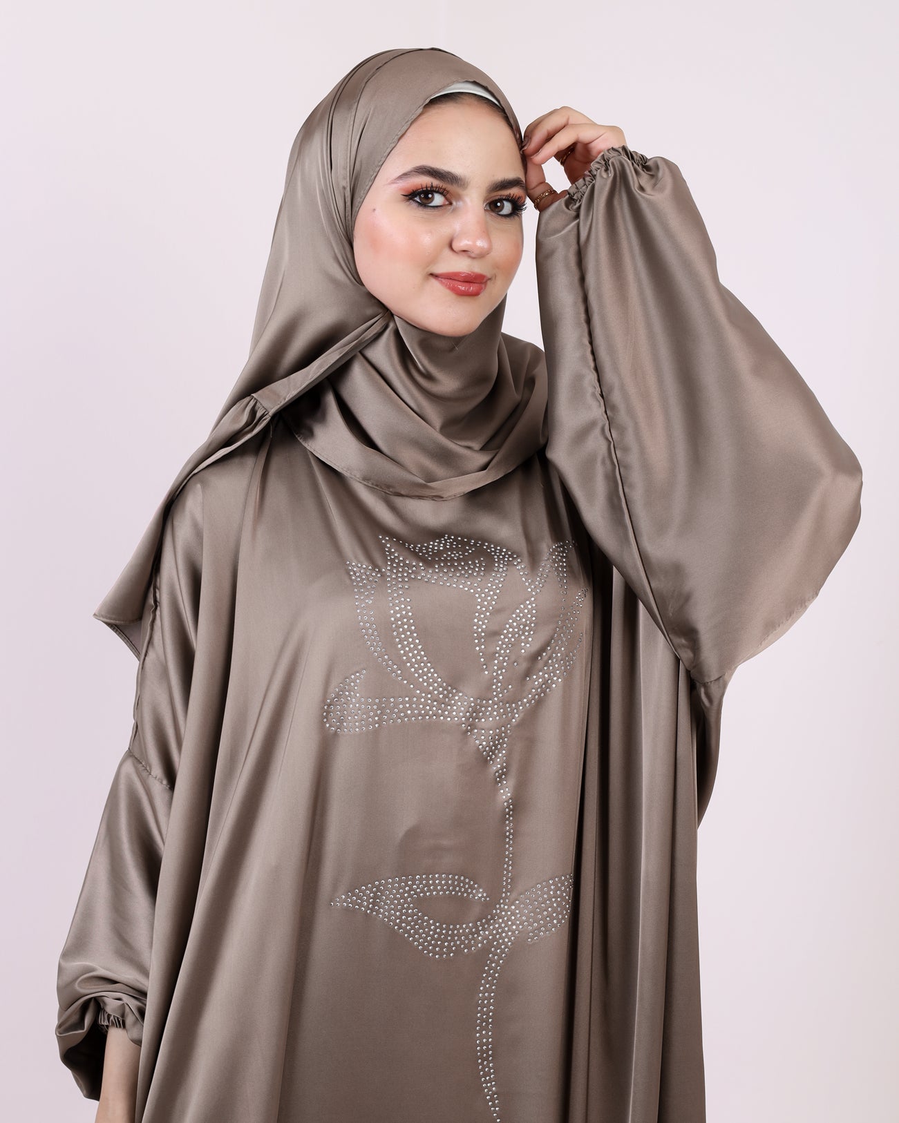 La Rose Armenian Satin Essdal