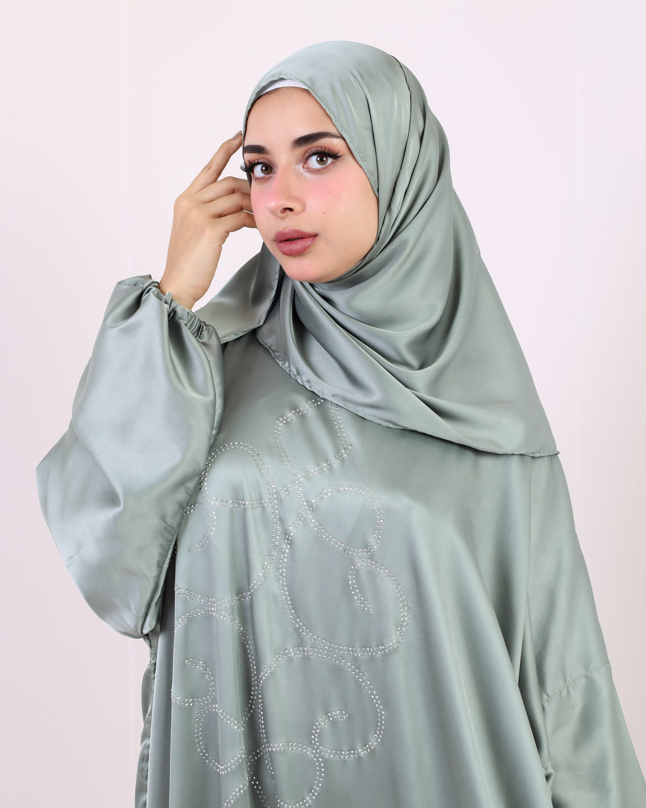 Fancy Arabesque Armenian Satin Essdal