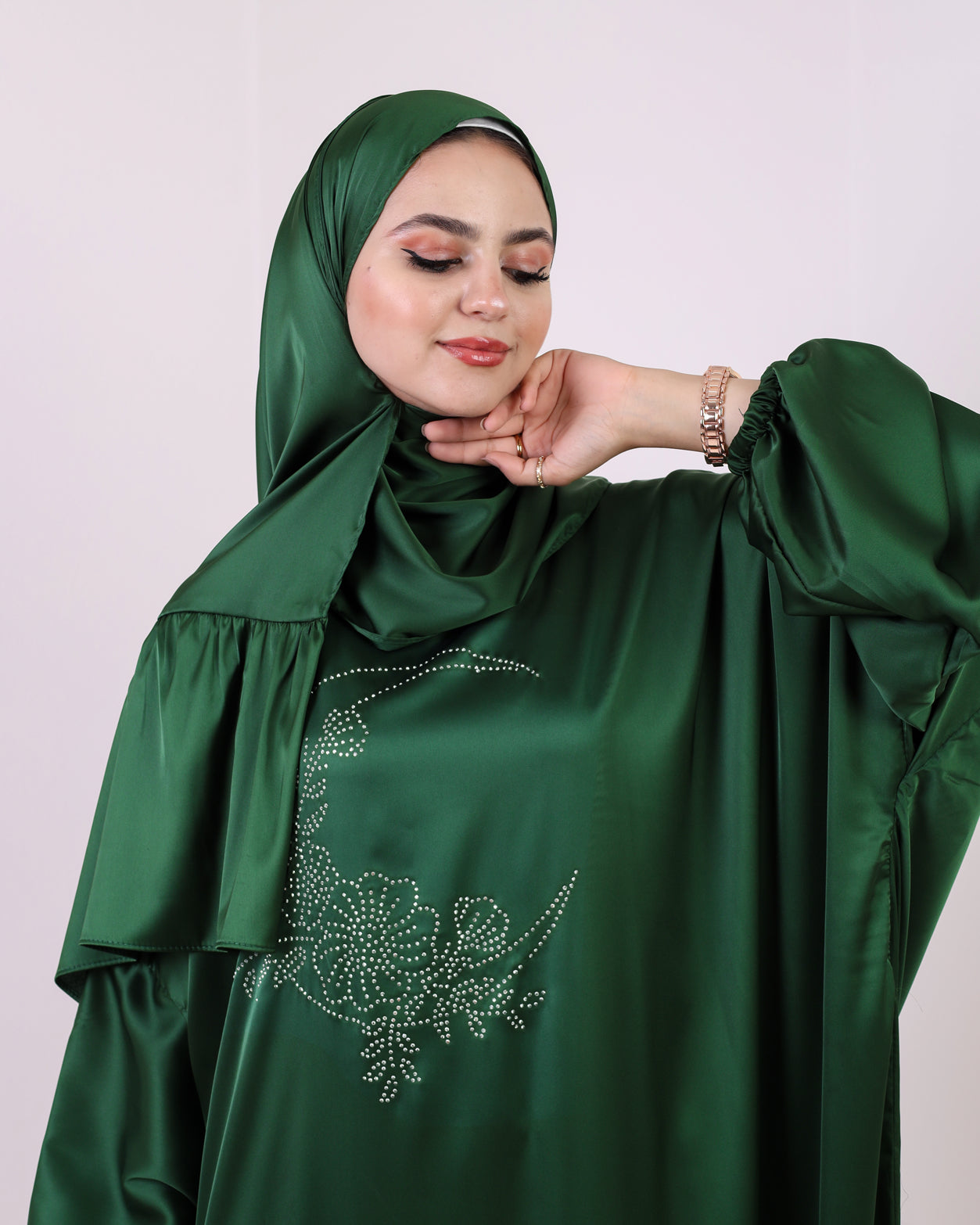 Helal Armenian Satin Essdal