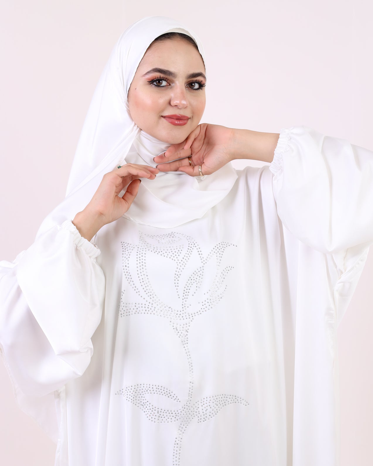 La Rose Armenian Satin Essdal