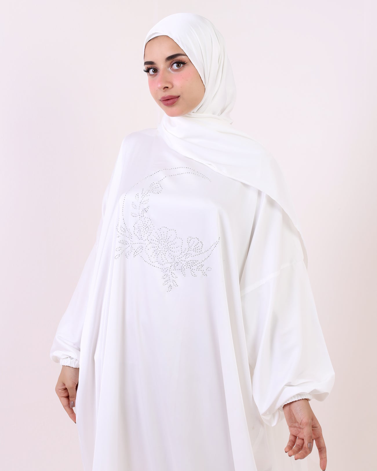 Helal Armenian Satin Essdal
