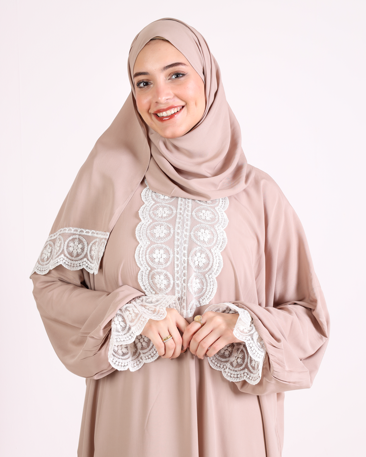 Nude Beige Lace embroidered Essdal