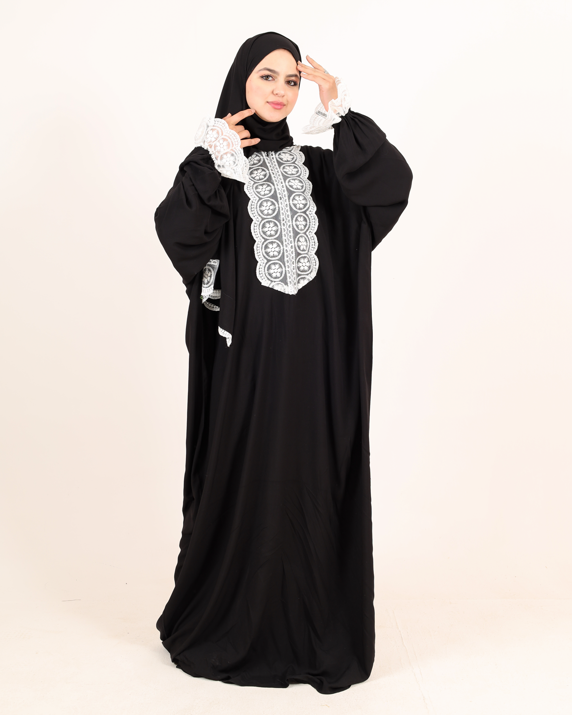 Black Lace Embroidered Essdal