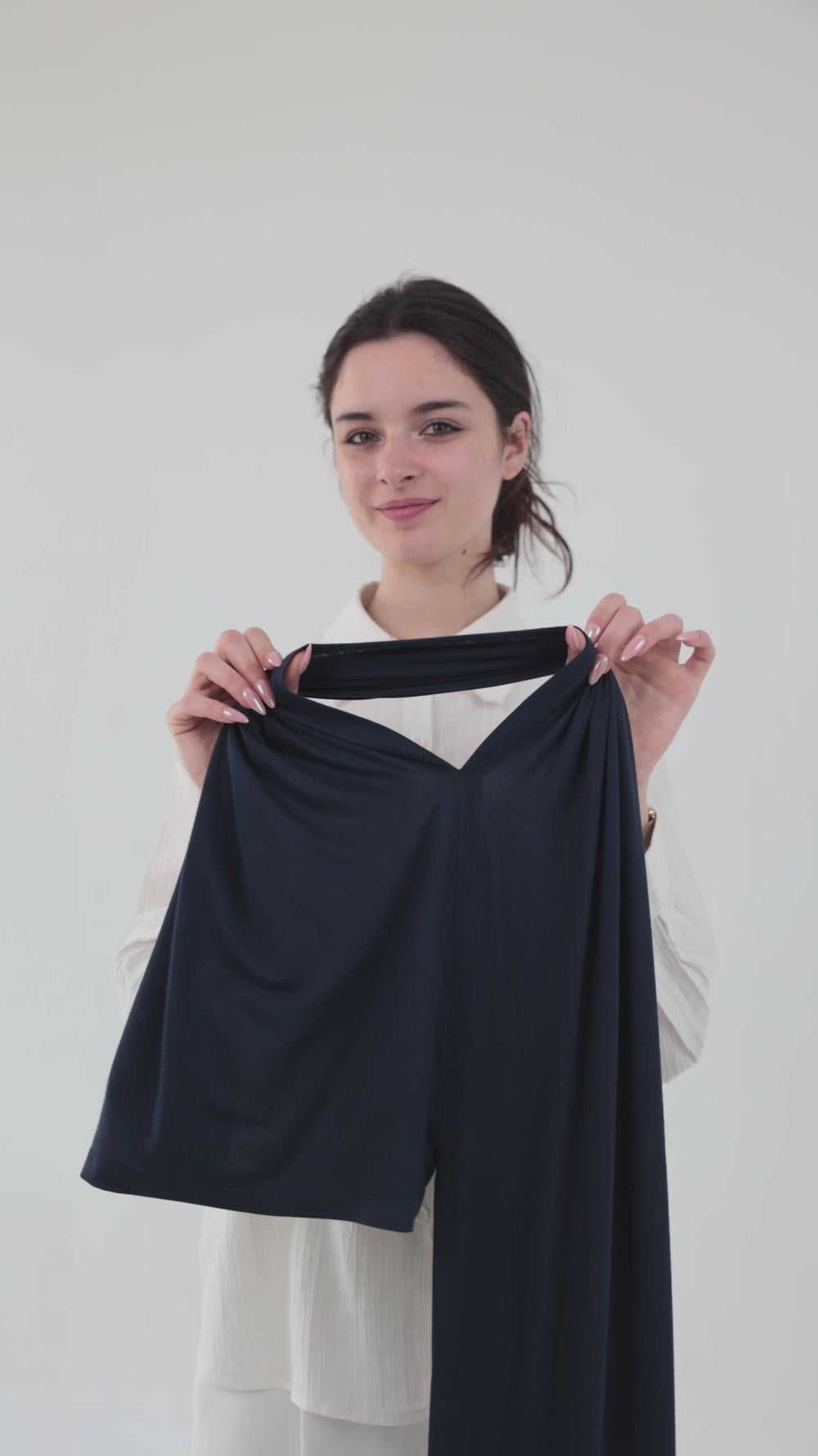 How to wear the instant hijab in one motion