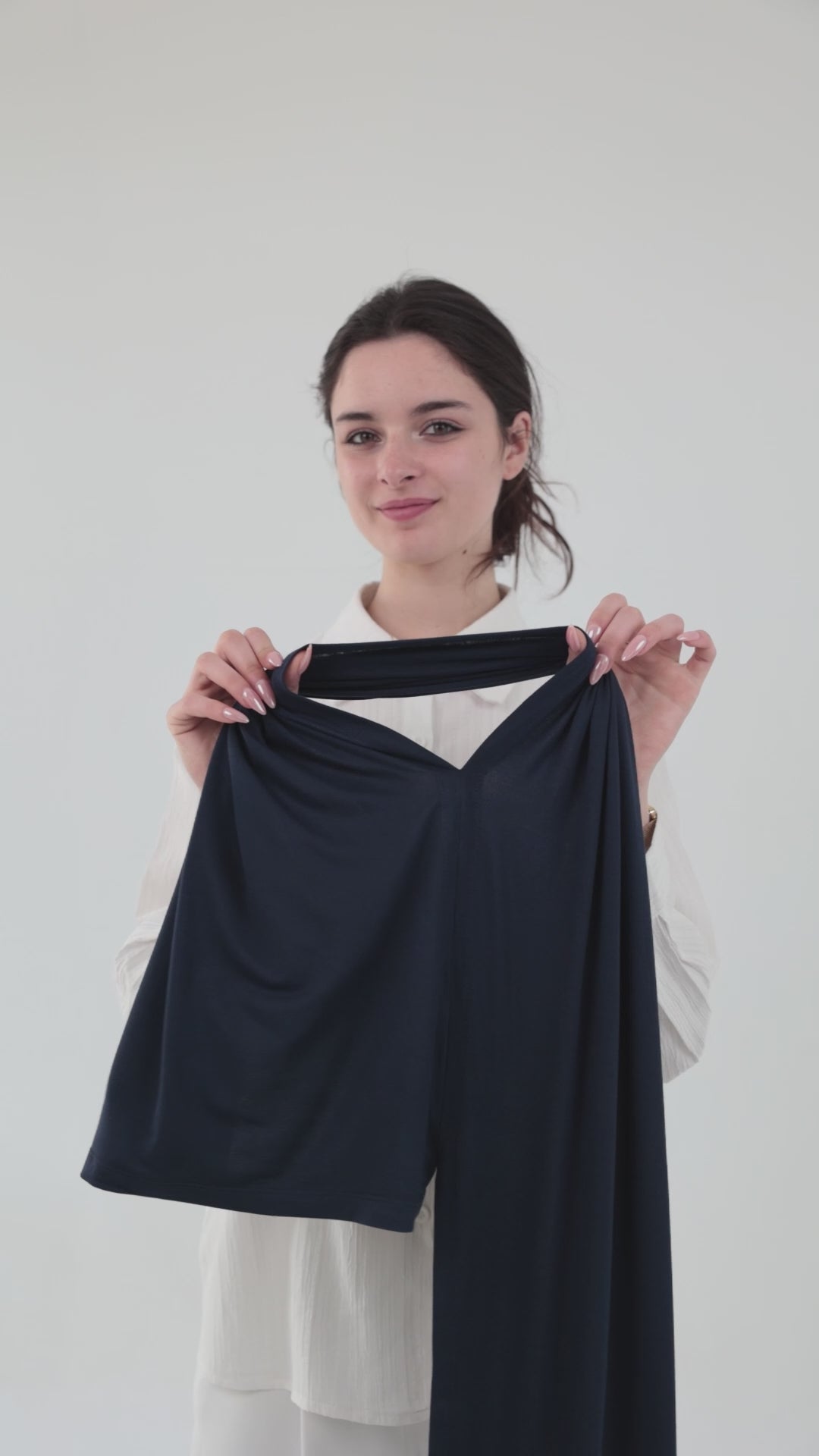 How to wear the instant hijab in one motion