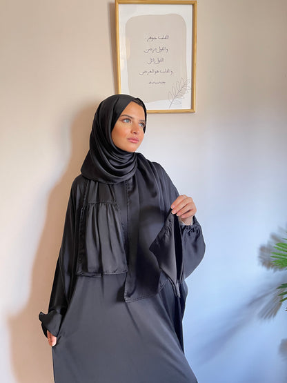 Black Essdal - Elegant Satin for All Sizes